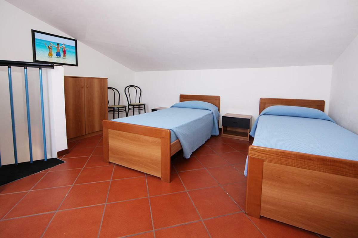 Elba Vip Aparthotel Porto Azzurro Exterior foto