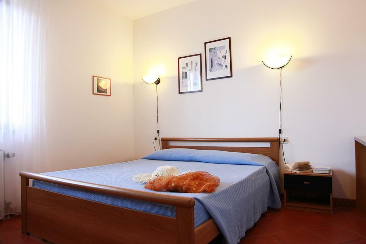 Elba Vip Aparthotel Porto Azzurro Exterior foto