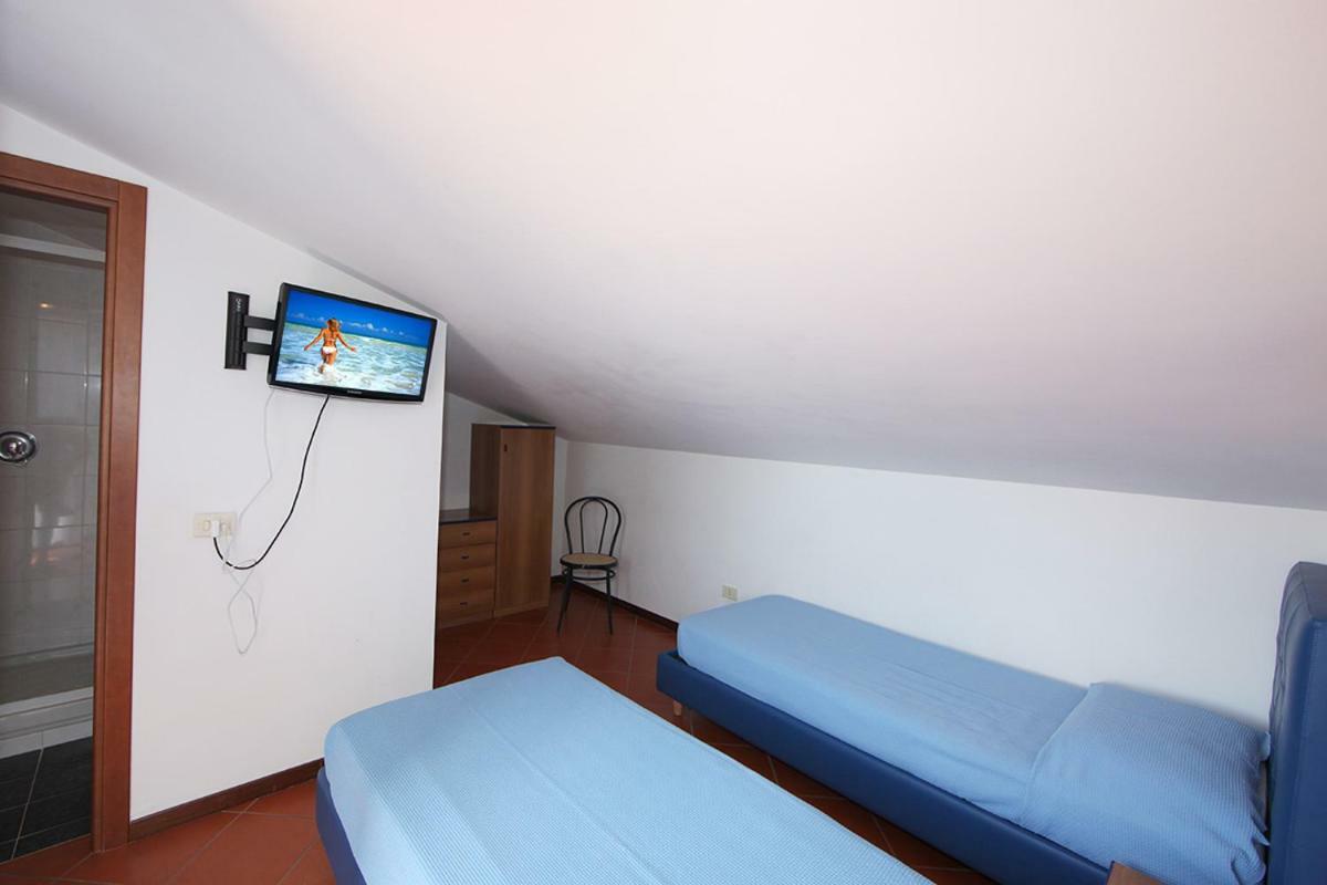 Elba Vip Aparthotel Porto Azzurro Exterior foto