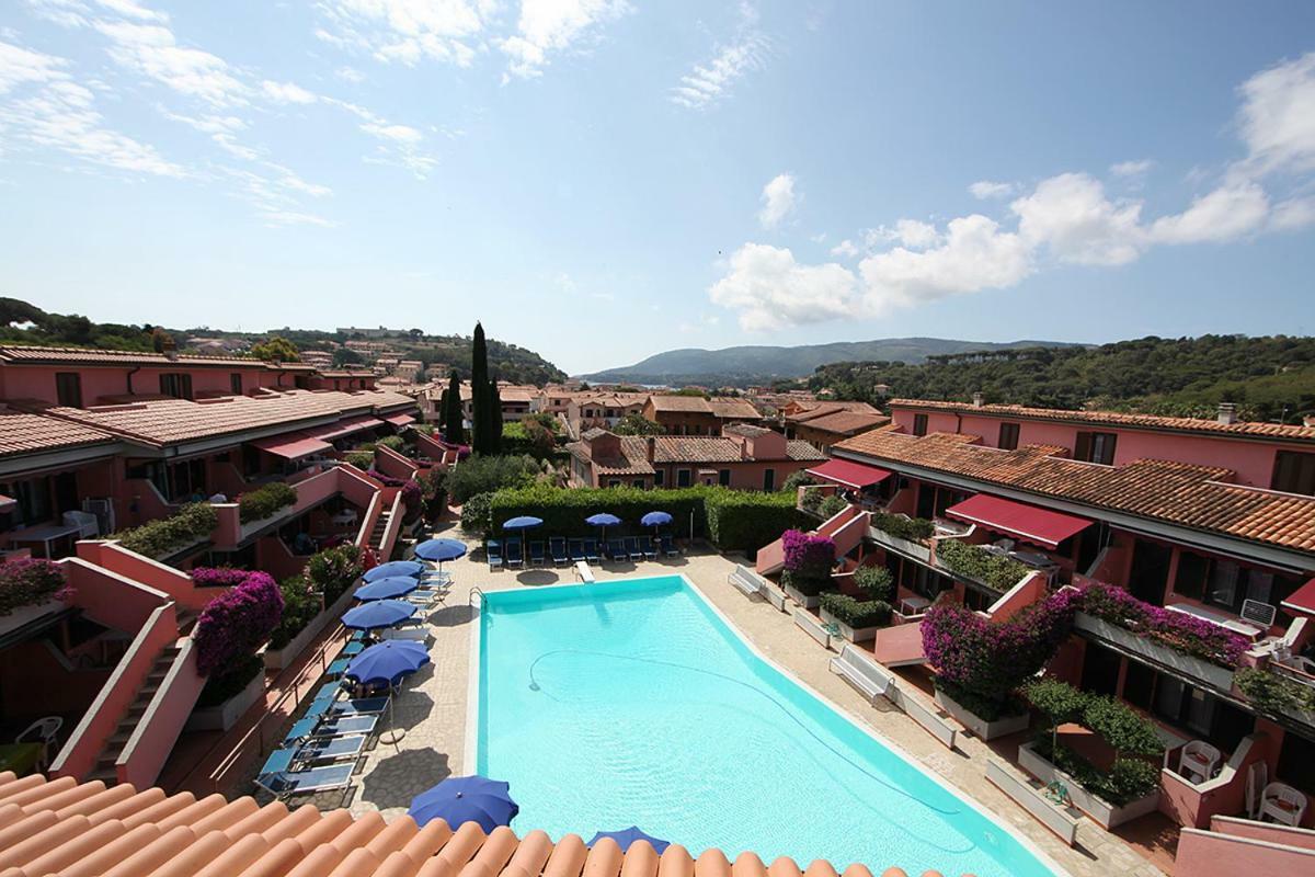 Elba Vip Aparthotel Porto Azzurro Exterior foto